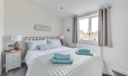 2 Bed in Burnham Market 1