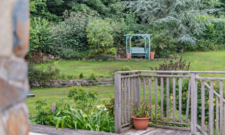 4 Bed in Two Mile Oak 5