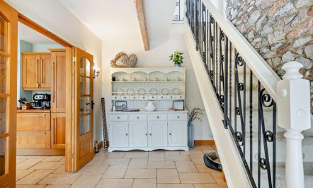 4 Bed in Two Mile Oak 6