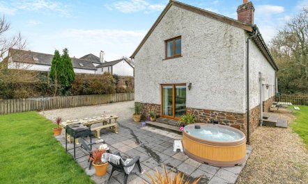 4 Bed in East Chilla