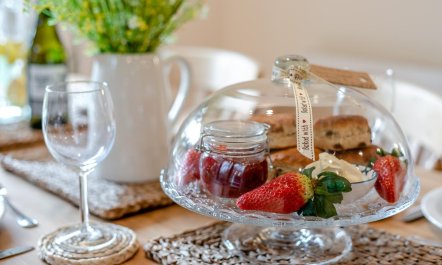 4 Bed in East Chilla 5