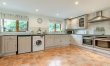 4 Bed in East Chilla 7
