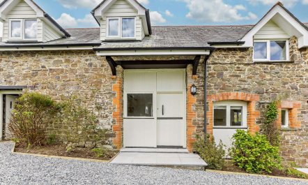 3 Bed in Thornbury 1
