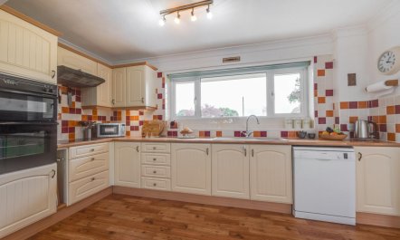 4 Bed in Waxham 7