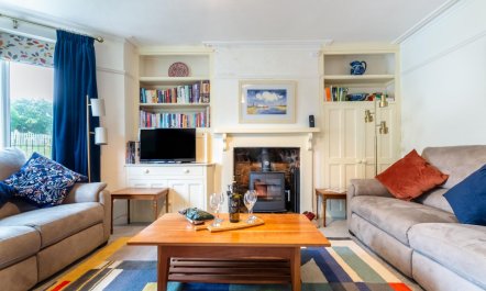 3 Bed in Trimingham 2