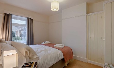 3 Bed in Trimingham 9