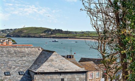2 Bed in Padstow 3
