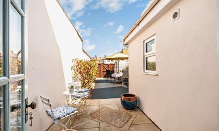 4 Bed in Walmer 9