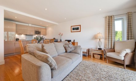2 Bed in Porthleven 9