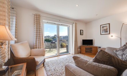 2 Bed in Porthleven 1