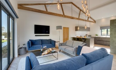 4 Bed in Mattishall 1