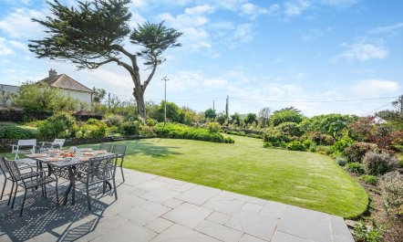 6 Bed in Constantine Bay 7