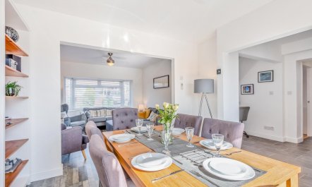 4 Bed in Hunstanton 1