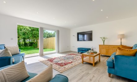 3 Bed in St. Merryn 1