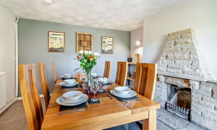 3 Bed in Stackpole 5