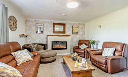 3 Bed in Stackpole 2