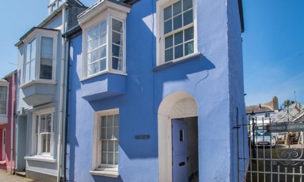 2 Bed in Tenby