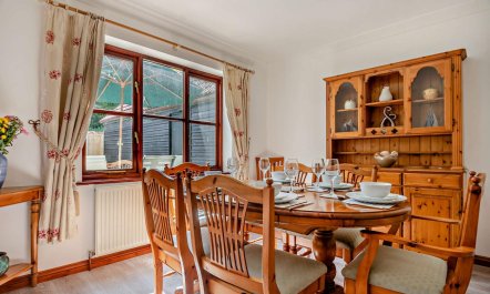 4 Bed in Woodbridge 5