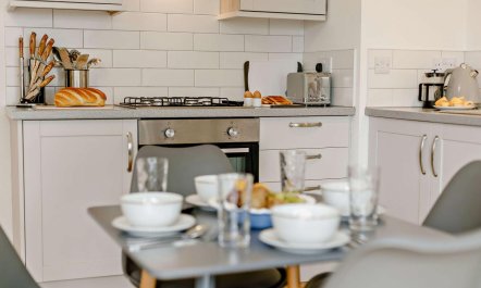 2 Bed in Carlyon Bay 4