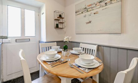 3 Bed in St. Austell 5