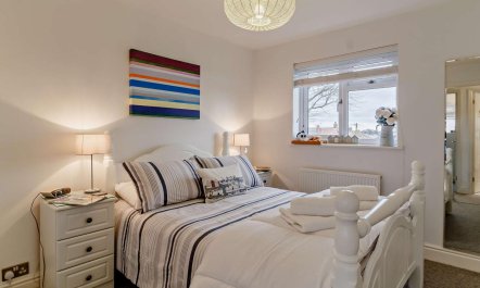 2 Bed in Southwold 4