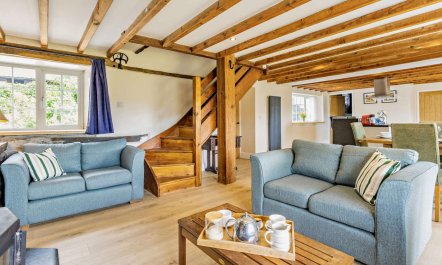 3 Bed in Cemmaes Road 2