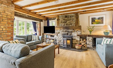 3 Bed in Cemmaes Road 4