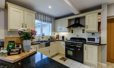 3 Bed in Newton-by-the-Sea 6