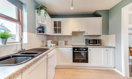 3 Bed in Broad Haven 3