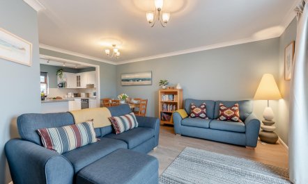 3 Bed in Broad Haven 9