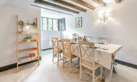 3 Bed in Lee 9