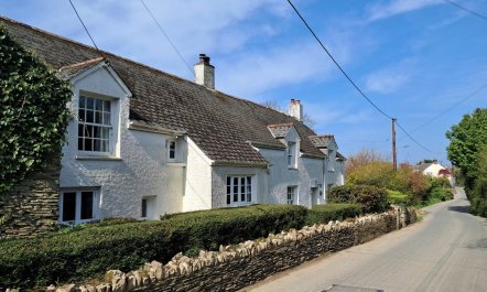 3 Bed in Lee