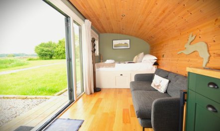 1 Bed in Eyam 2