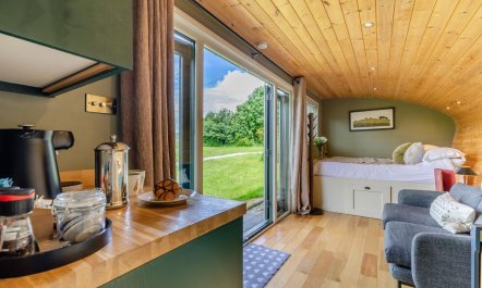 1 Bed in Eyam 2