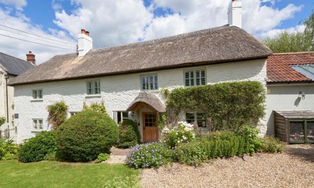 3 Bed in Dalwood 0