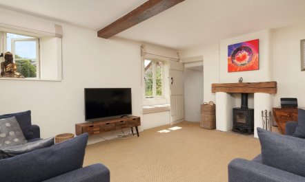 3 Bed in Dalwood 7