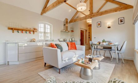 1 Bed in Market Weston 8