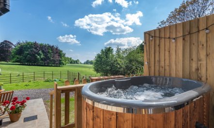 1 Bed in Tollard Royal