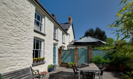 3 Bed in Aberporth 9