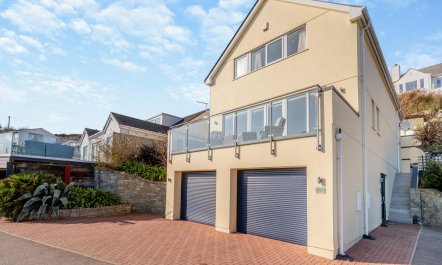 4 Bed in Newquay 5
