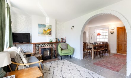 4 Bed in East Runton 9