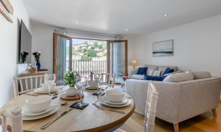 2 Bed in Looe 1