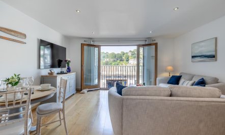 2 Bed in Looe 9