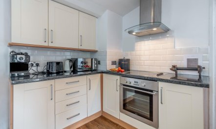 2 Bed in Broad Haven 9