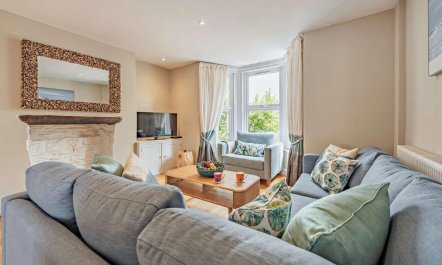 4 Bed in Westward Ho