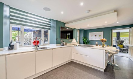 3 Bed in Bowness-on-Windermere 8