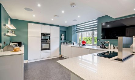 3 Bed in Bowness-on-Windermere 9