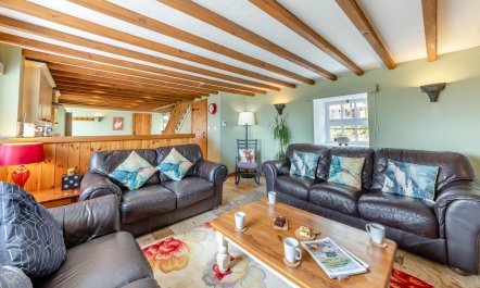 4 Bed in Easington 8