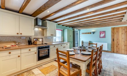 4 Bed in Easington 1