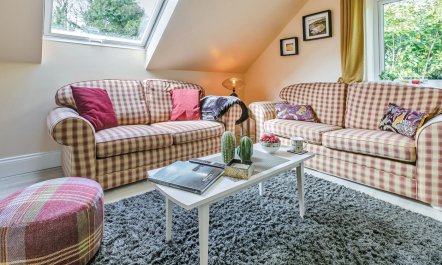 1 Bed in Trebursye 7